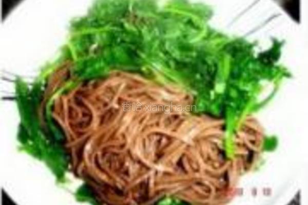 荠菜鸡蛋荞麦面的做法图解2
