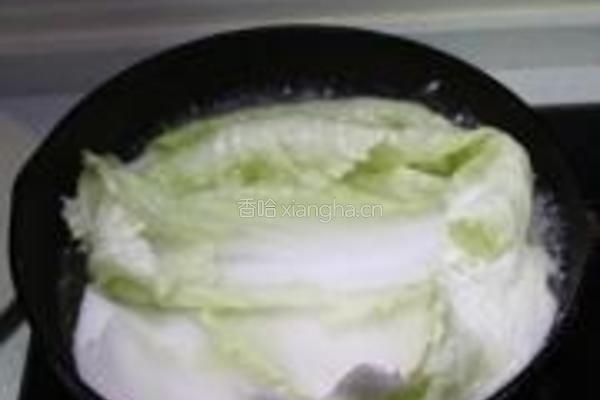 糖醋白菜卷的做法图解2
