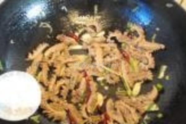 木耳炒猪腰的做法图解10