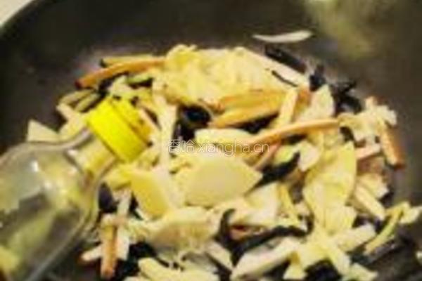 豆腐干炒乌元海参的做法图解10