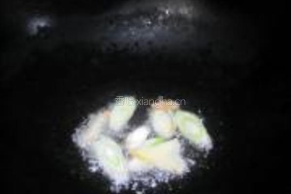 香菇冬笋面筋的做法图解3