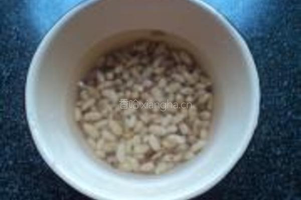 豆浆大枣粥的做法图解2
