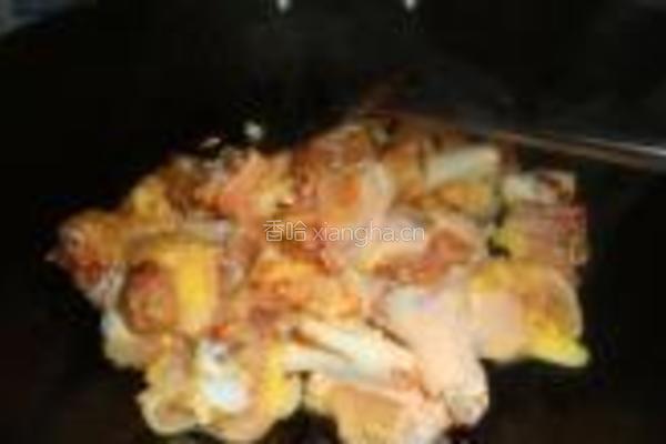 毛豆焖三黄鸡的做法图解4