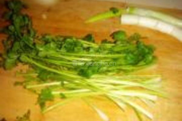 香菜馄饨的做法图解2