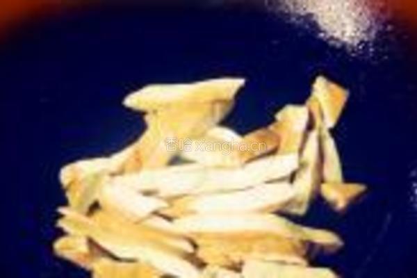 韭菜炒豆腐干的做法图解4