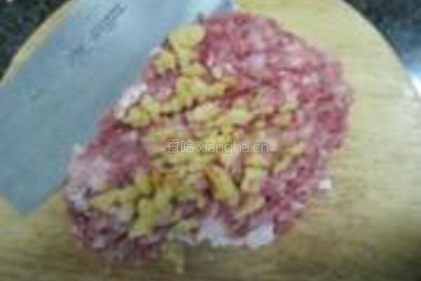 猪油渣白菜饺子的做法图解4
