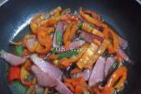 红椒炒腊肉的做法图解4