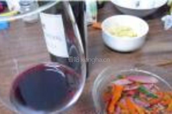 红椒炒腊肉的做法图解6