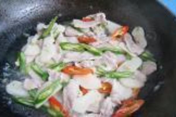 荸荠炒肉片的做法图解10