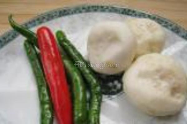 荸荠炒肉片的做法图解2