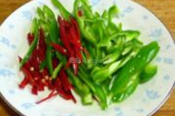 青红椒炒土豆丝的做法图解3