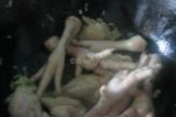 土豆干炖鸡翅根的做法图解5