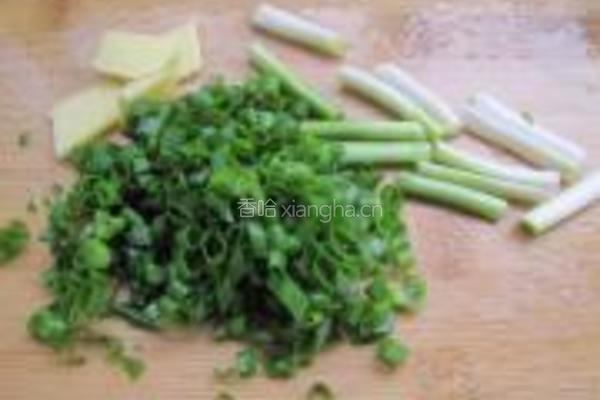肉丝海参的做法图解1