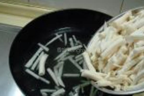 菌菇炒牛肚的做法图解3