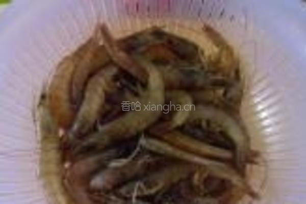 珊瑚虾的做法图解1