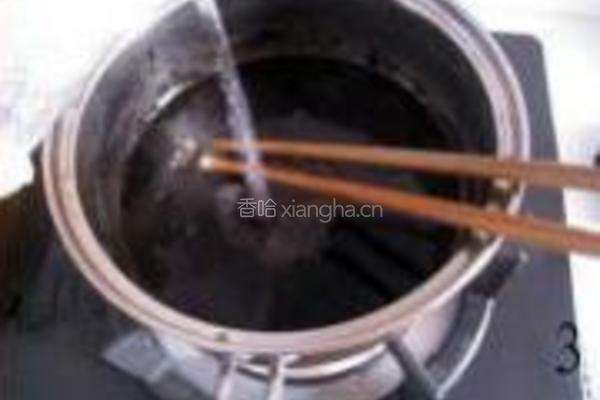 酸奶黄桃龟苓膏的做法图解3