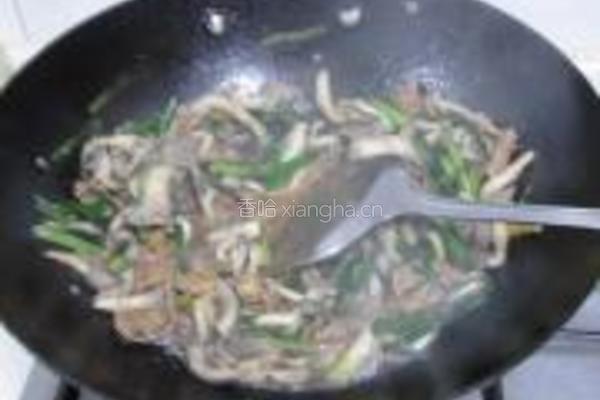 大蒜姬菇炒肉片的做法图解11