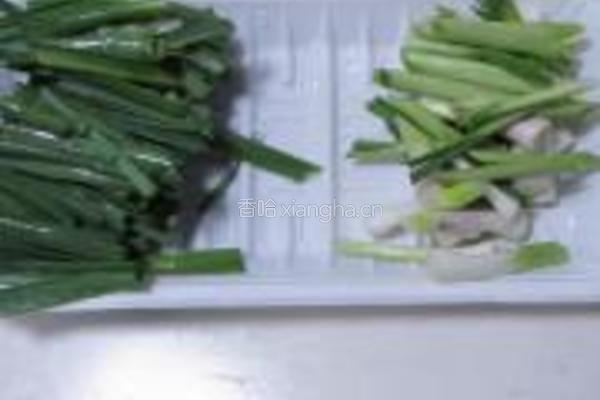 大蒜姬菇炒肉片的做法图解4