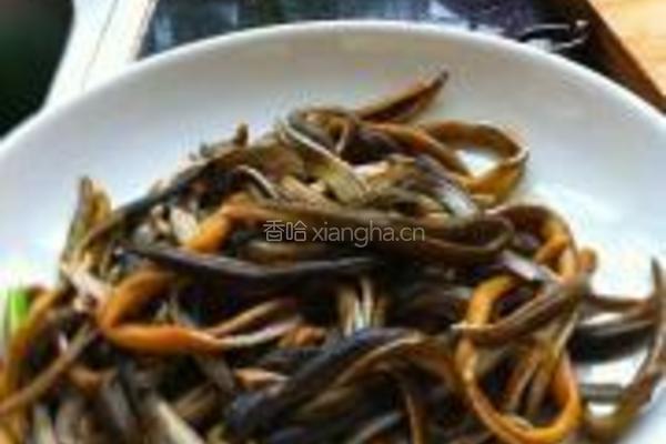 韭菜豆芽爆鳝丝的做法图解1