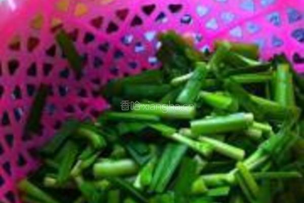韭菜豆芽爆鳝丝的做法图解3