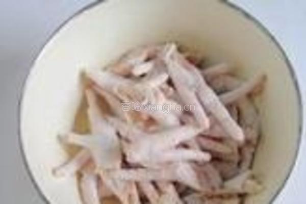 粉蒸鸡爪的做法图解3