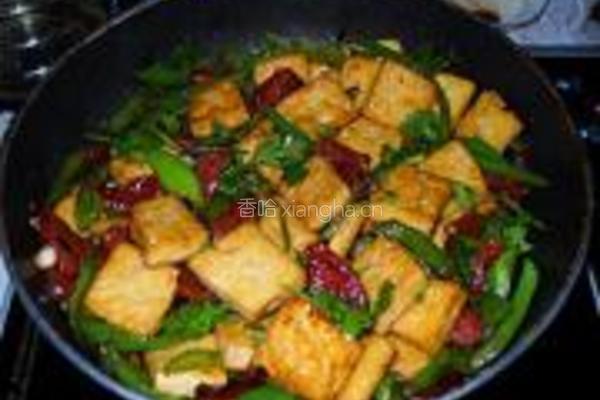 腊肠烧豆腐的做法图解11