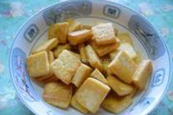 腊肠烧豆腐的做法图解6