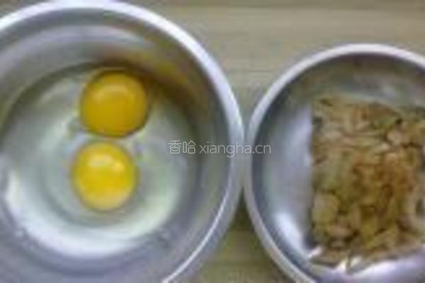 榨菜炒蛋的做法图解2