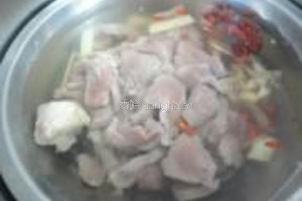清甜清蒸猪舌汤的做法图解3