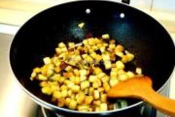 茄子炸酱面的做法图解5