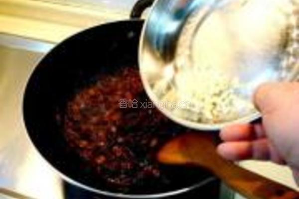 茄子炸酱面的做法图解9