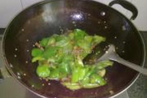 肉片炒手撕甜椒的做法图解9