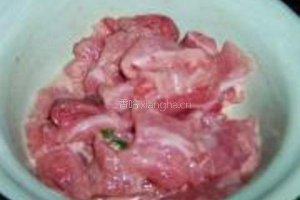 血豆腐肉片炒青蒜的做法图解3