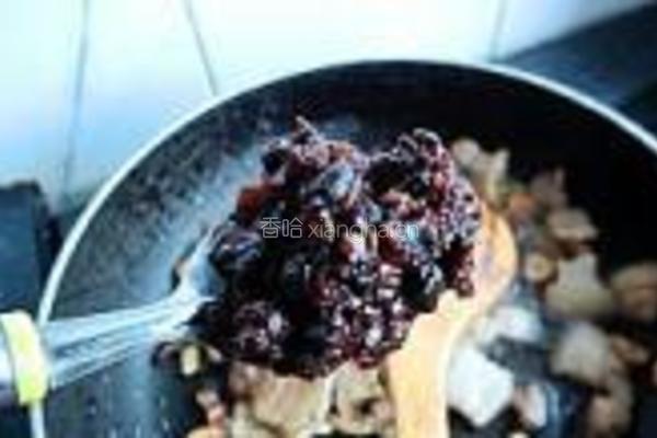 蒜苗香煎肉的做法图解9