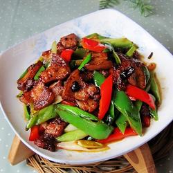 蒜苗香煎肉的做法[图]