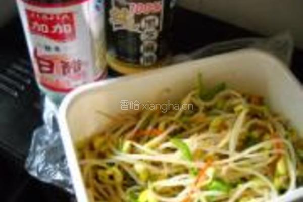 黄豆芽拌辣椒的做法图解8