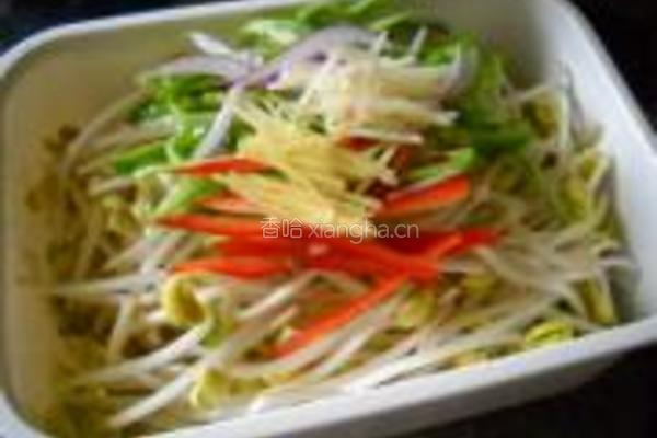 黄豆芽拌辣椒的做法图解2