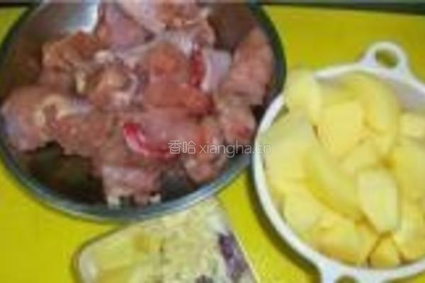 红烧土豆鸡块的做法图解2