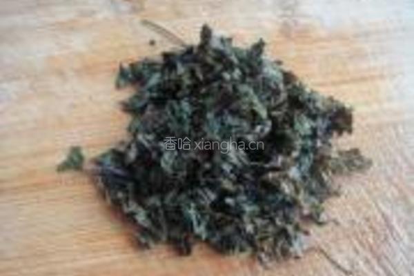 紫苏蒸鱼头的做法图解2