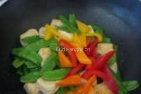 豆腐炒荷兰豆的做法图解4
