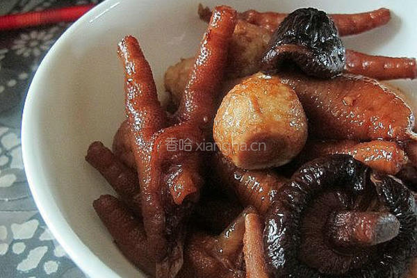 鹌鹑蛋烧鸡脚