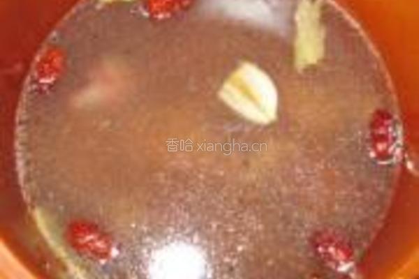 当归鹌鹑汤的做法图解4