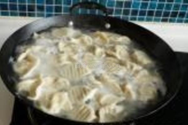 黄瓜猪肉木耳水饺的做法图解16