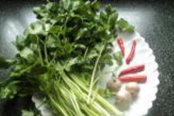 小米辣拌香菜的做法图解1