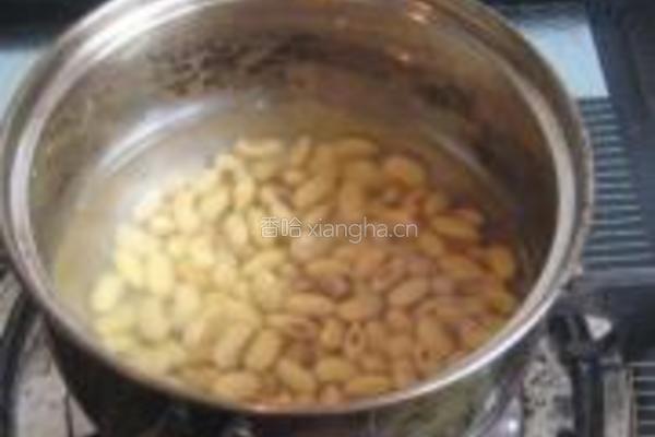 咸鲈鱼烧黄豆的做法图解2