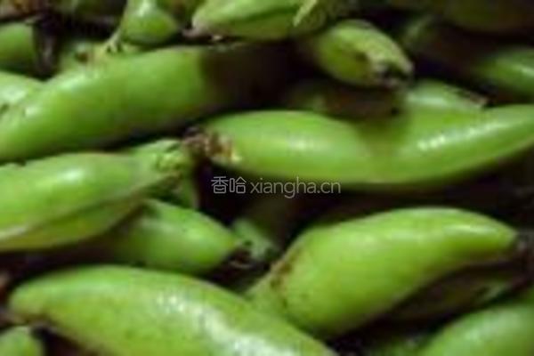 蒜香青蚕豆的做法图解1