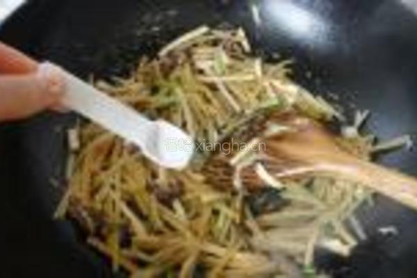土豆炒香干的做法图解12