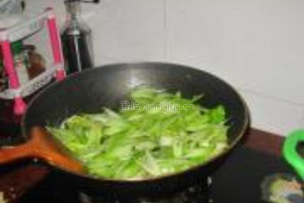 黑椒牛肉炒芹菜的做法图解7