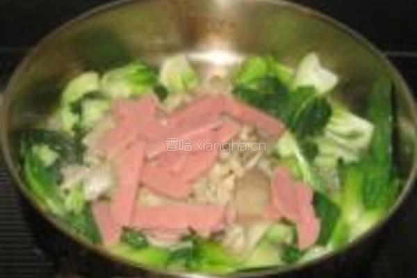 平菇方香肠炒青菜的做法图解6