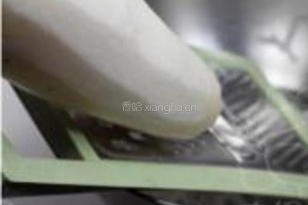 萝卜香菜汤饺的做法图解1